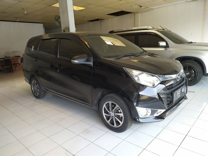 Daihatsu Sigra R Dlx 1.2 Matic Thn 2017