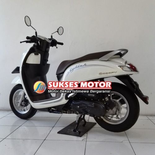 Honda Scoopy Tahun 2019 Putih Kondisi Mantap Punya