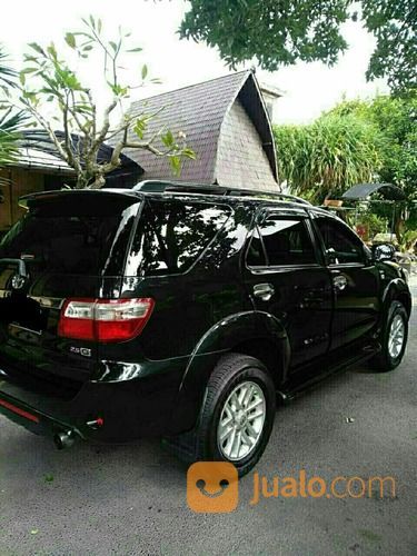 Toyota Fortuner G 2010 Hitam Denpasar