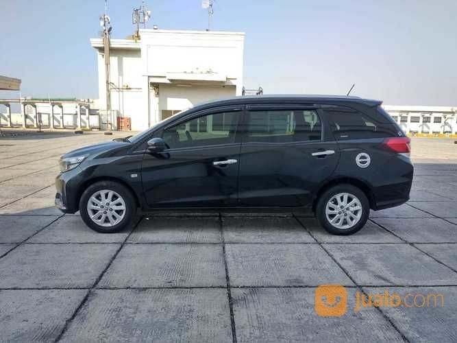 Honda Mobilio S 1.5 MT 2017 Hitam Metalik B.U Pribadi