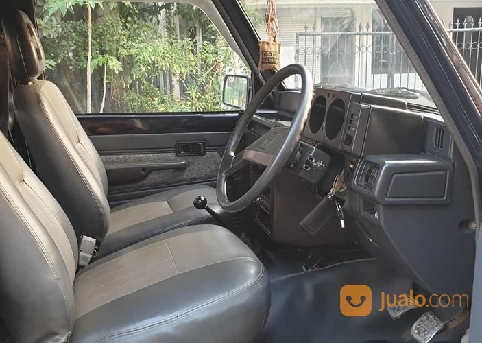 Daihatsu Taft Rocky F75 4x4 Tahun 1993