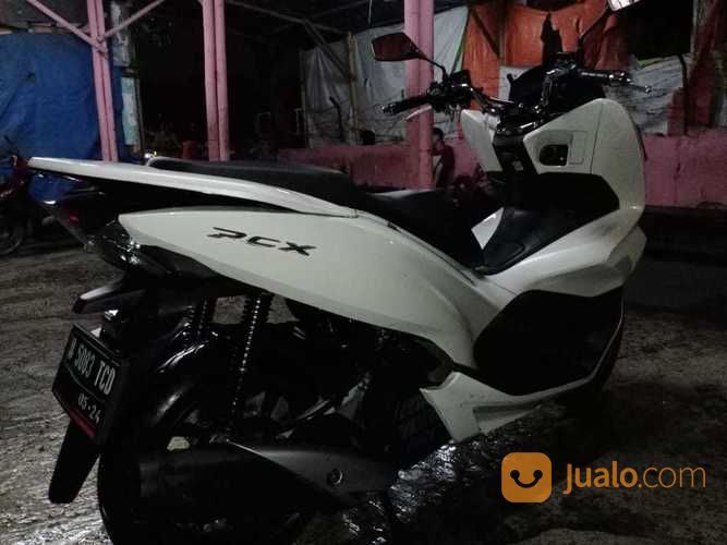 HONDA PCX CBS 2019 PUTIH