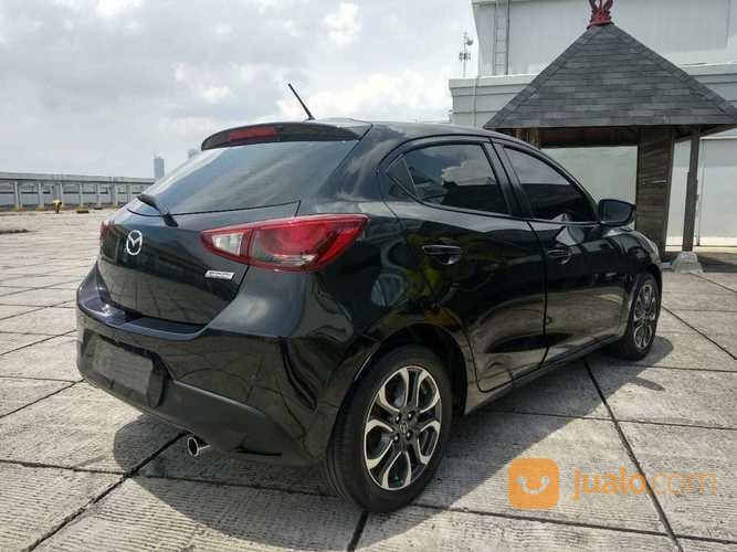 Mazda2 Skyactiv GT 1.5 AT 2015 Hitam Met