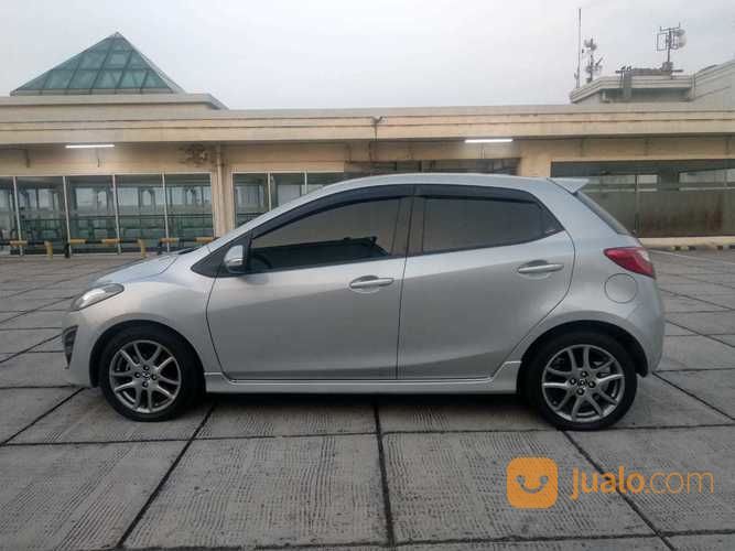 Mazda2 R 1.5 AT 2014 Silver TT Usedcar