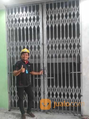Pintu Harmonika Jakarta Utara