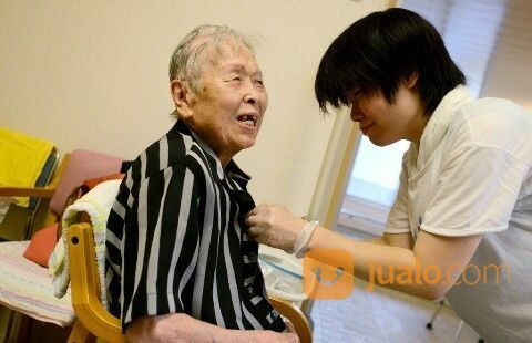 Perawat Homecare Lansia