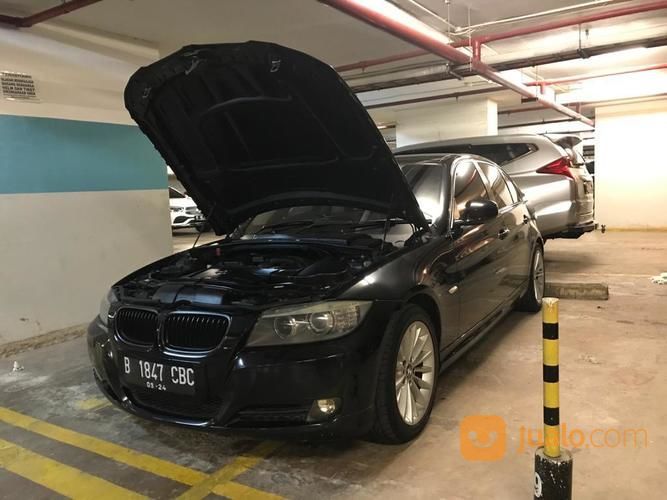 BMW 320i E90 2011 LCi FaceliftLuxury Business Edition Black Siap Pakai