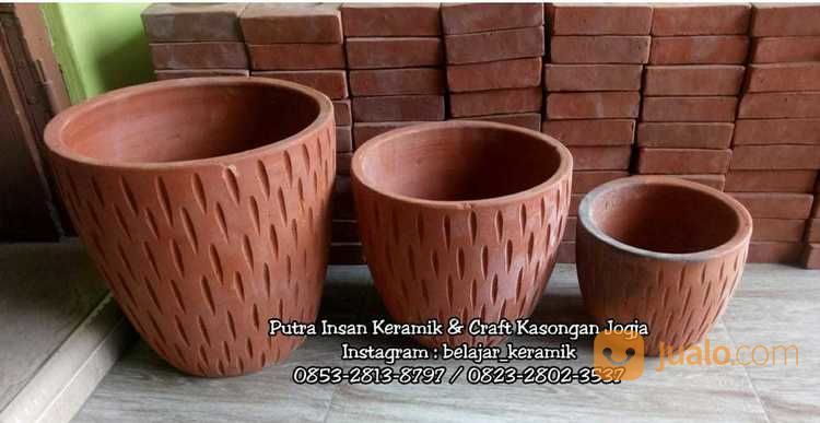  Pot  Gerabah  Unik Set 3 Kab Bantul Jualo