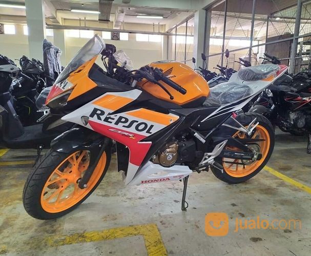 Honda CBR 150R ( PROMO CREDIT )