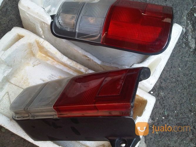 Stop Lamp Kijang LGX Merah Putih Baru Gress NOS