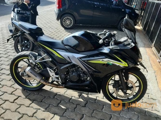 FFG-2016 HONDA CBR 150 HITAM MESIN SEHAT BODI MULUS