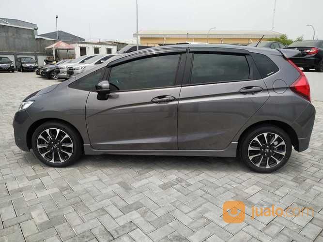 Honda Jazz RS AT 2017 Abu-Abu