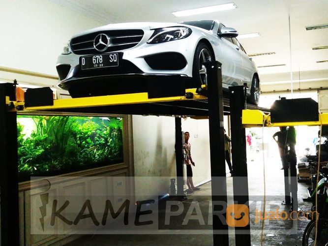 HIDROLIK LIFT PARKIR MOBIL TERBUKTI AMAN