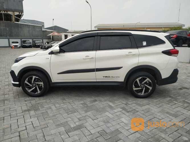 Toyota Rush 1.5 S TRD Sportivo AT 2018 Putih