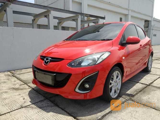 Mazda 2 R 1.5 AT 2011 Merah Syariah