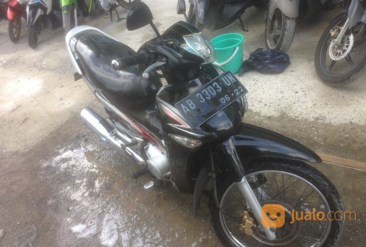 Honda Supra X 125 Hitam Karburator 2007