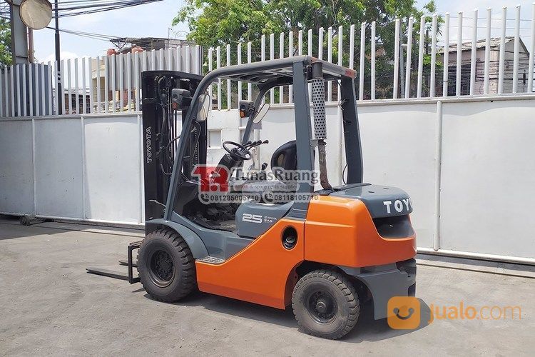 Toyota 8fd25 Series 8 Bekas Siap Pakai Forklift Diesel Jakarta Utara Jualo