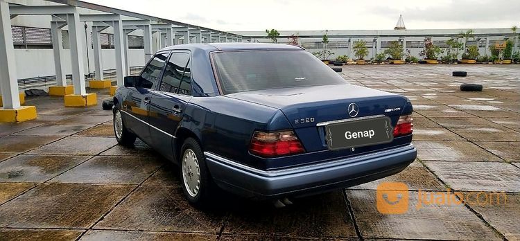 Mercedes Benz E320 Boxer 1994 Biru Metalik