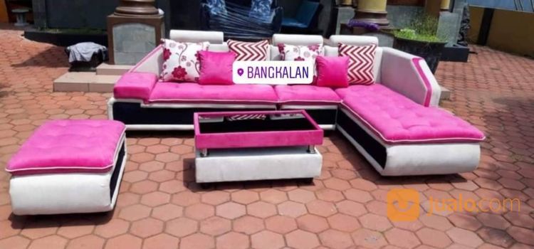 Featured image of post Sofa Minimalis Terbaru Warna Pink Jangan memilih warna sofa yang tidak bisa menyatu dengan ruangan