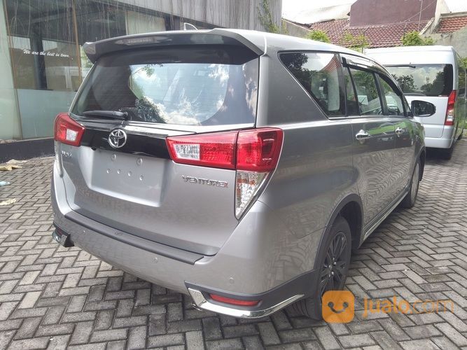 [PROMO SPESIAL JAWA TIMUR] Toyota KIJANG INNOVA VENTURER 2.0 BENSIN AUTOMATIC 2020