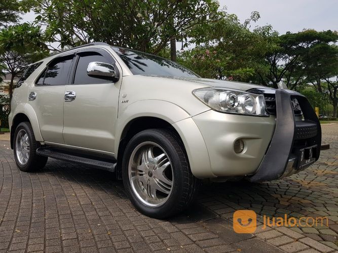 Toyota Fortuner 2.7 G Lux AT Bensin 2006,Gagah Dengan Biaya Hemat