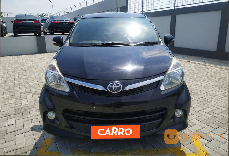 Toyota Avanza Veloz 1.5 AT 2015 Hitam