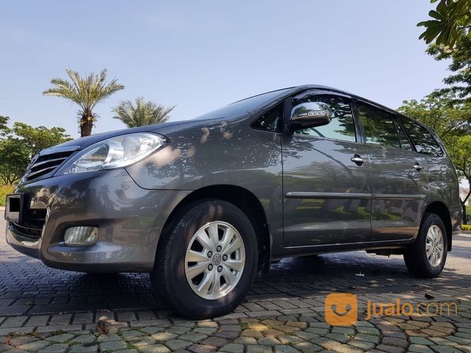 Toyota Kijang Innova 2.0 V AT Bensin 2010,Legenda Sesungguhnya