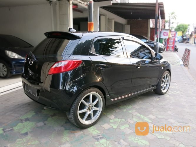 Mazda 2 R AT Matic 2011