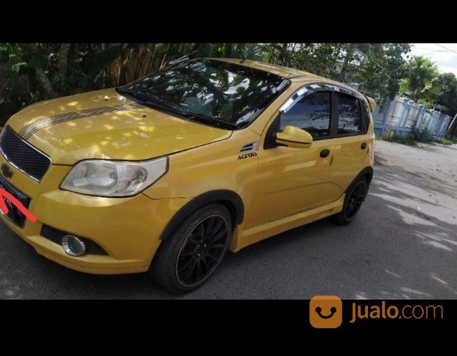 Mobil Chevrolet Aveo Kondisi Baik Harga Murah