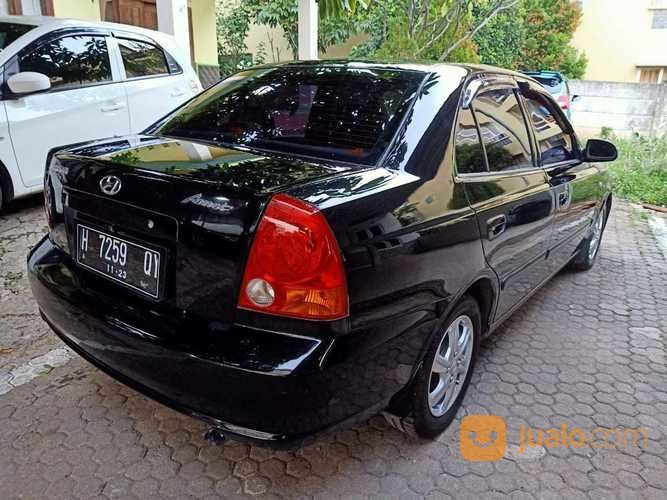 Hyundai Accent Top