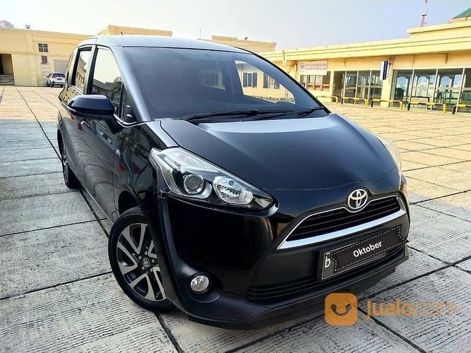 Toyota Sienta V 1.5 AT 2016 Hitam Syariah