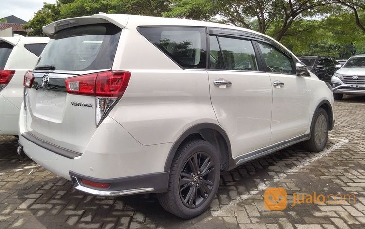 [BERHADIAH EMAS] Toyota KIJANG INNOVA VENTURER 2.4 DIESEL MANUAL 2020