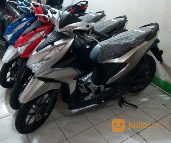 Honda Beat Deluxe Cbs Iss ( Promo Credit )