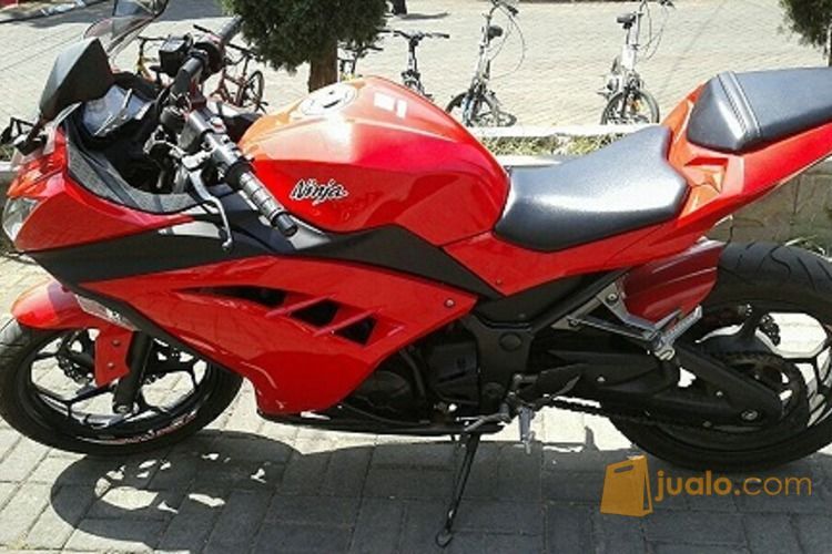  Motor  Kawasaki Ninja  250 Merah Bandung  Jualo