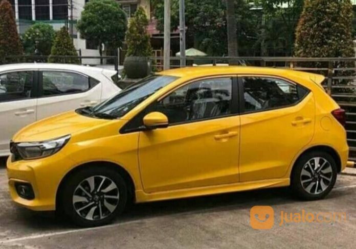 Honda Brio Satya RS Banjir Promo Bulan Ini