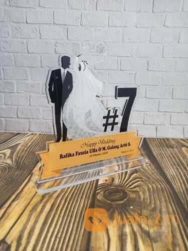 Plakat Wedding, Kado Pernikahan