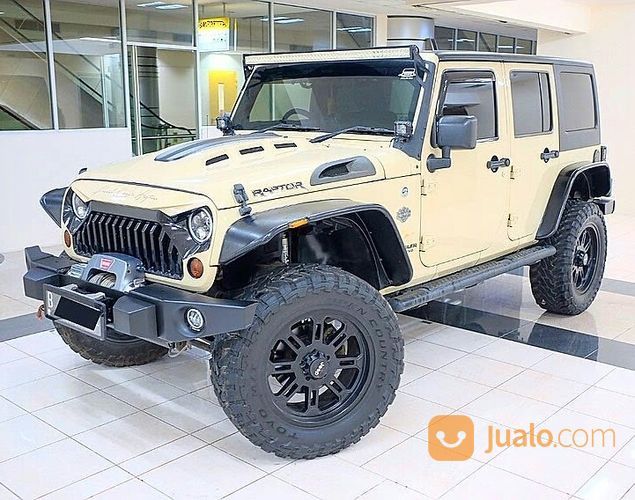 Wrangler Sahara 3.8L 2011 Full Option