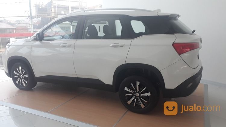 Wuling Almaz 2020