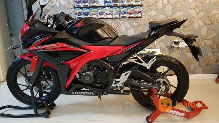 HONDA CBR 150R KM DIKIT