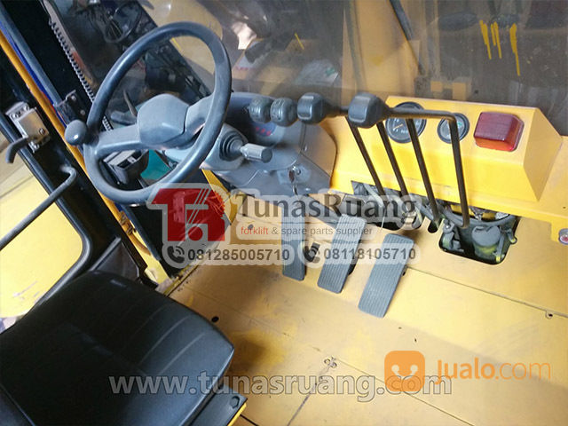 Forklift Bekas 15 Ton Komatsu Berkualitas