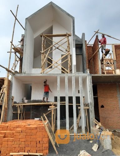 Rumah Cantik 2 Lantai Kawasan Pakis Graha Unika Bandara