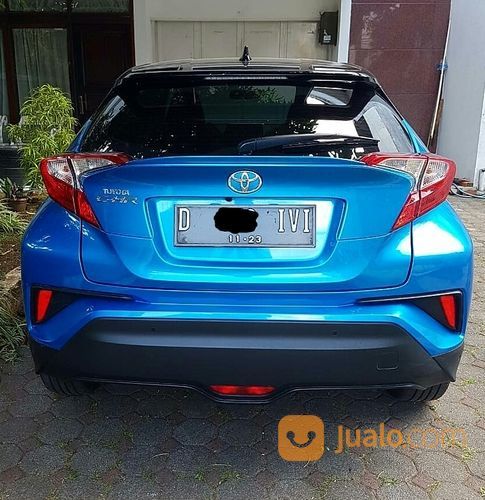 Toyota C-HR 1.8L Dual Tone Low Km Seperti Baru