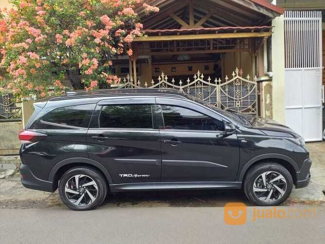 TOYOTA RUSH S MT TRD SPORTIVO 2018 HITAM