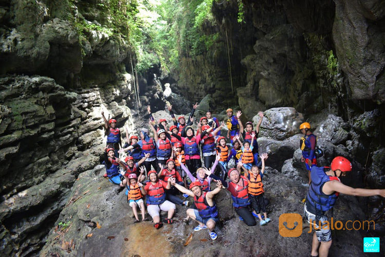 PAKET WISATA DAN GATHERING GREEN CANYON PANGANDARAN