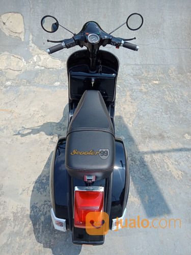 Vespa PX 150cc Hitam