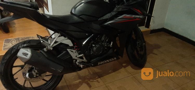 CBR 150 R 2018 Black Doff