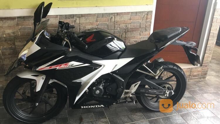 CBR 150R 2017/2018 HITAM LENGKAP