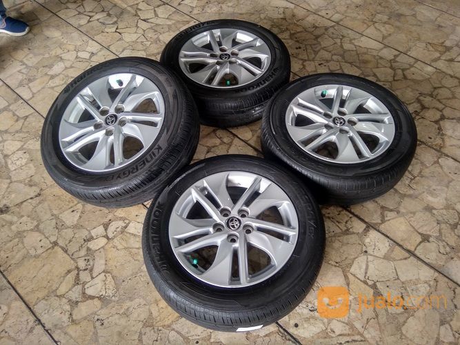 Bekasan Velg Sienta Ring 15x5,5 ET39 Pcd 5x100 + Ban