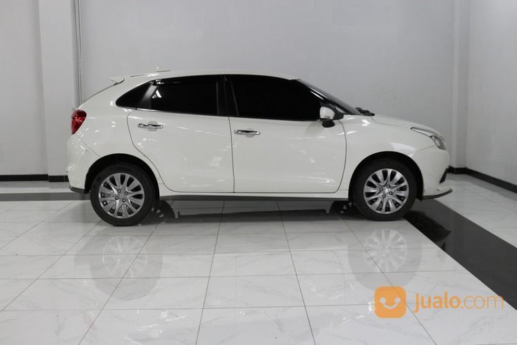 Suzuki Baleno Hatchback AT 2017 Putih