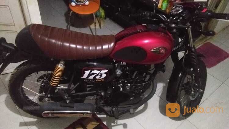 Kawasaki W175 Cafe Tahun 2019 Kilometer Low